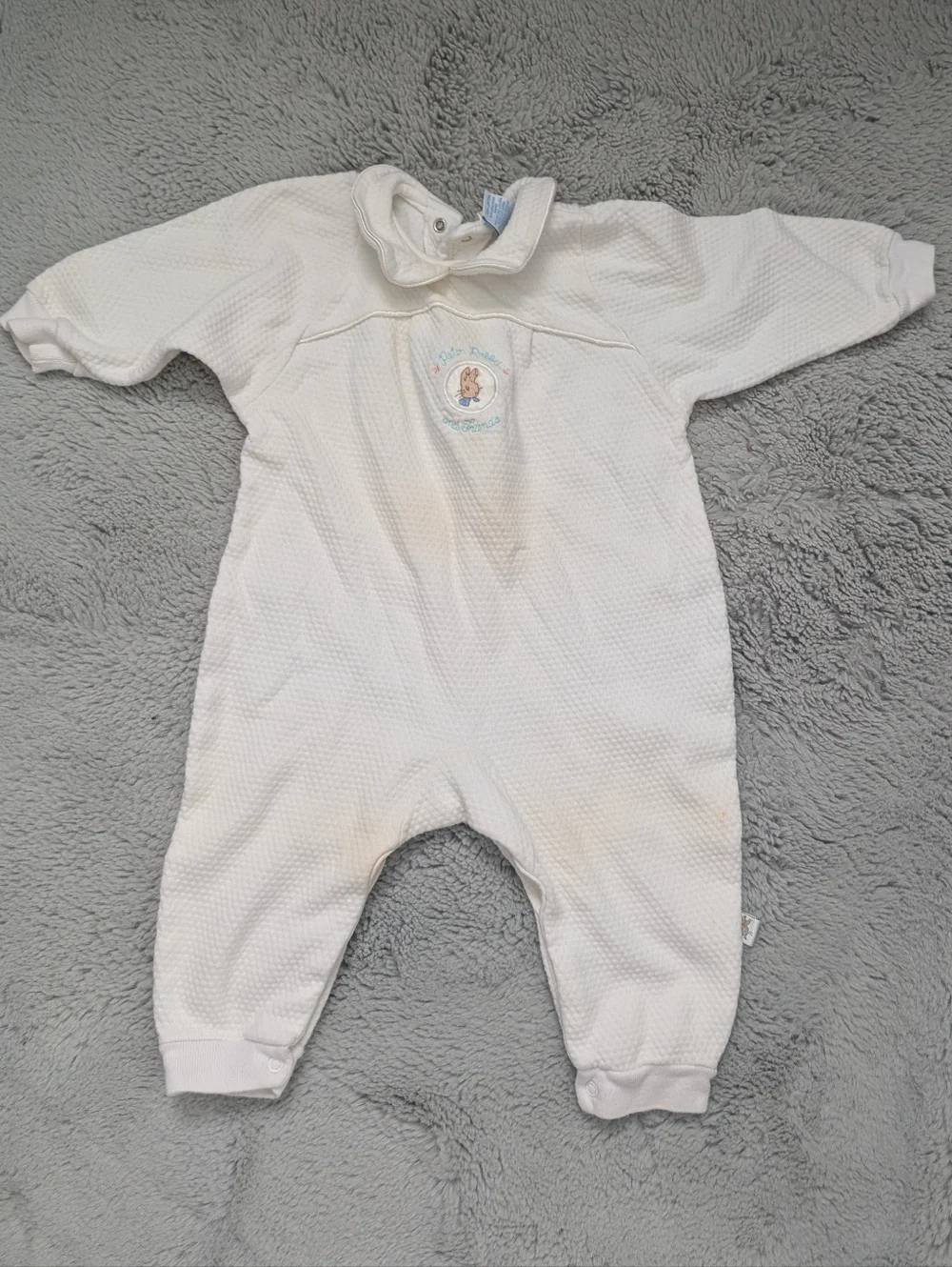 Vintage 90s Peter Rabbit & Friends Quilted One Piece Romper White | Large